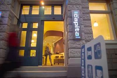 фото отеля Nomads Capital Hostel Wellington