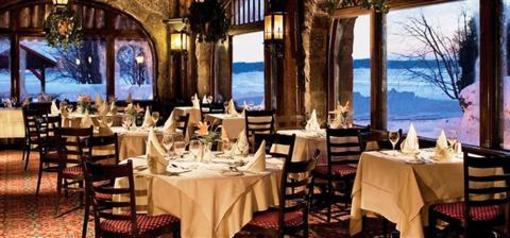 фото отеля Fairmont Le Chateau Montebello