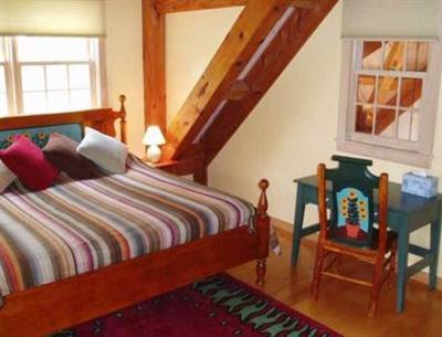фото отеля Frog Meadow Farm B&B