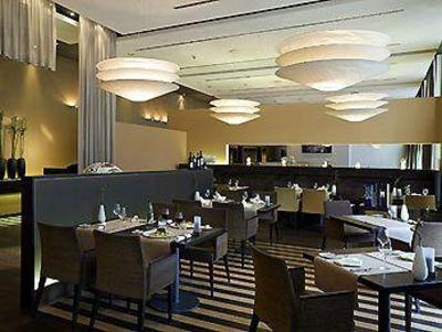 фото отеля Novotel Karlsruhe