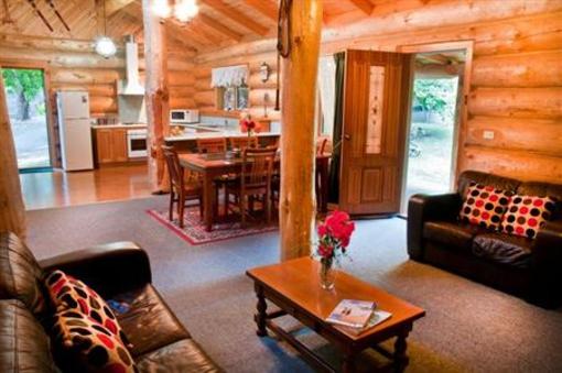 фото отеля Tewksbury Lodge Porepunkah