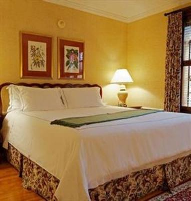 фото отеля The Deer Path Inn