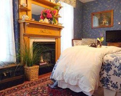 фото отеля Amethyst Inn B&B Adamstown