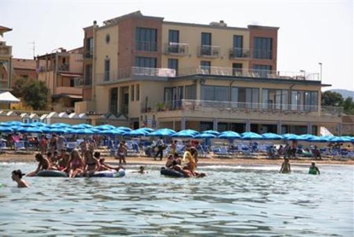 фото отеля Residence Mediterraneo Apartment San Vincenzo
