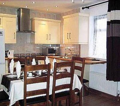 фото отеля Chez Denis Restaurant & Guest House