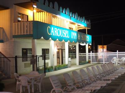 фото отеля Carousel Inn & Suites