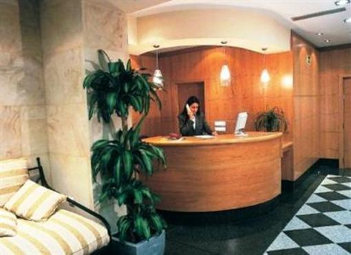 фото отеля Hotel Torre del Clavero