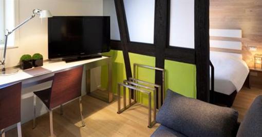 фото отеля Hotel Le Colombier Suites