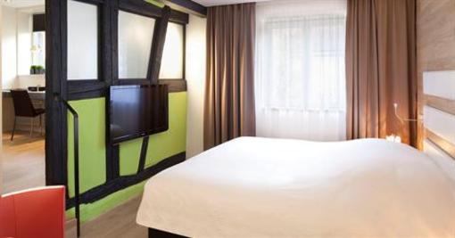 фото отеля Hotel Le Colombier Suites