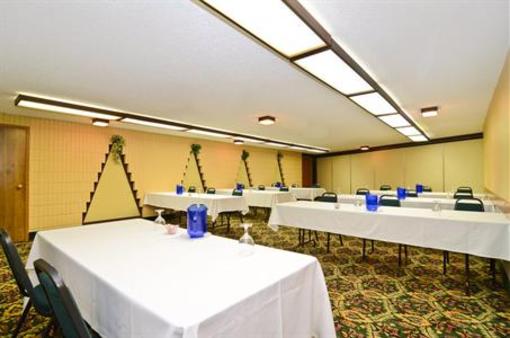 фото отеля BEST WESTERN Arrowhead Lodge