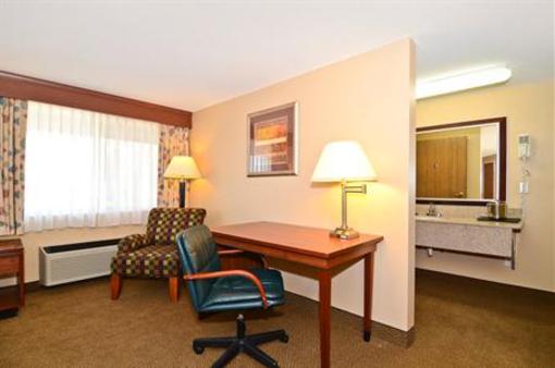 фото отеля BEST WESTERN Arrowhead Lodge