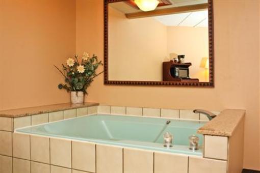 фото отеля BEST WESTERN Arrowhead Lodge