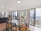 фото отеля Capricornia Apartments Broadbeach Gold Coast