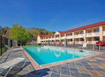 фото отеля BEST WESTERN Riverpark Inn & Conference Center Alpine Helen