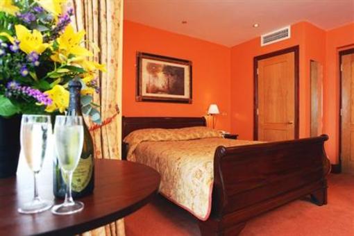 фото отеля BEST WESTERN Old Tollgate Hotel