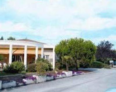 фото отеля Inter-Hotel Le Cottage d'Amphitryon