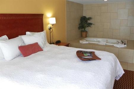 фото отеля Hampton Inn Charleston - Southridge