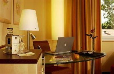 фото отеля BEST WESTERN Premier Castanea Resort Hotel