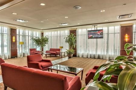 фото отеля Holiday Inn Montreal Airport
