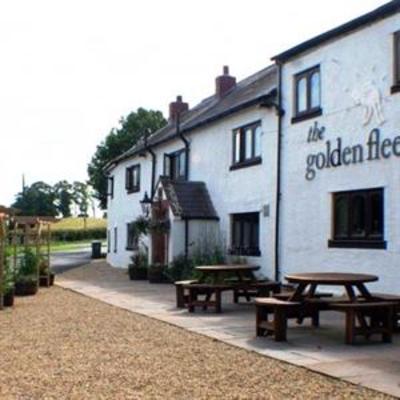 фото отеля The Golden Fleece Carlisle