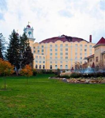 фото отеля West Baden Springs Hotel