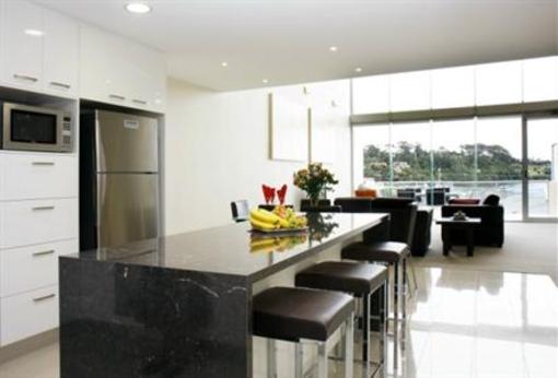 фото отеля Harbour Views Apartments Lakes Entrance