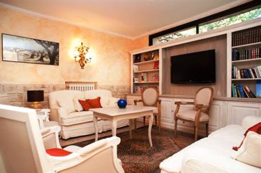 фото отеля Hotel La Petite Auberge
