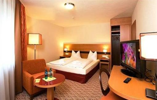 фото отеля Taunus Tagungshotel Friedrichsdorf