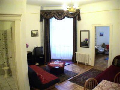 фото отеля Garibaldi Guesthouse Hostel