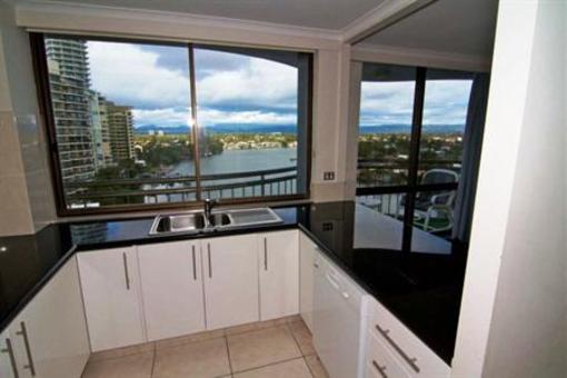 фото отеля Silverton Apartments Gold Coast