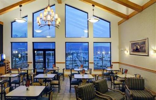 фото отеля Holiday Inn Express Seward Harbor