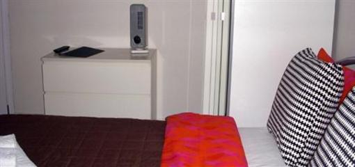 фото отеля Lawrence Road Guest House London