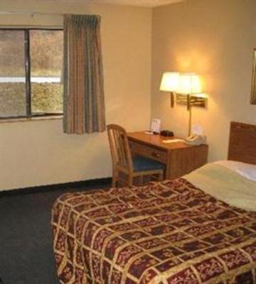 фото отеля Super 8 Motel St. Clairsville