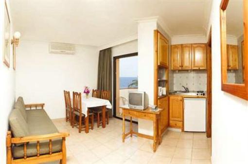 фото отеля Apartamentos Squash Ibiza