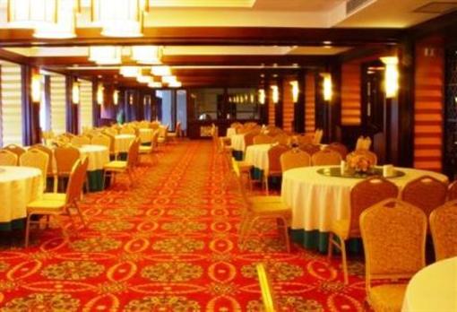 фото отеля New West Street International Hotel