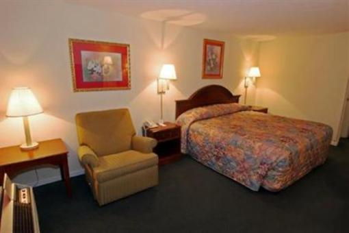 фото отеля Super 8 Garysburg Roanoke Rapids