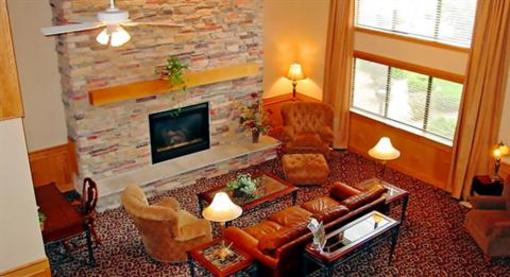 фото отеля AmericInn Lodge & Suites Shakopee Canterbury Park