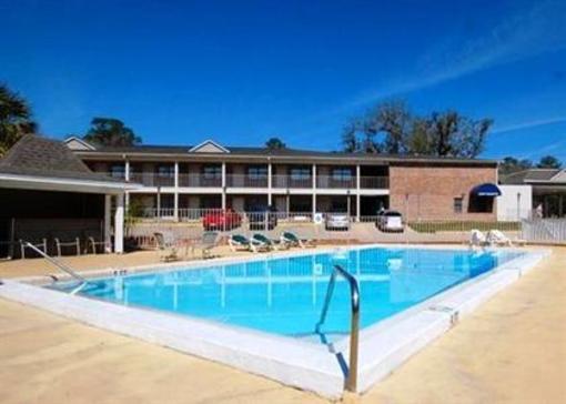 фото отеля Suburban Extended Stay Hotel Tallahassee