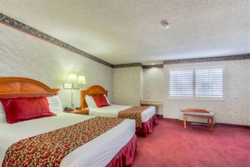 фото отеля Western Inn Old Town San Diego