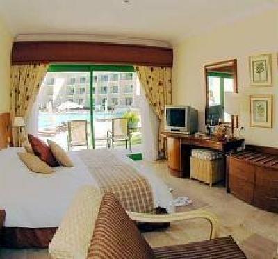 фото отеля Hilton Hurghada Long Beach Resort