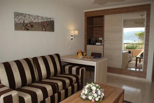 фото отеля Invisa Hotel Club Cala Blanca