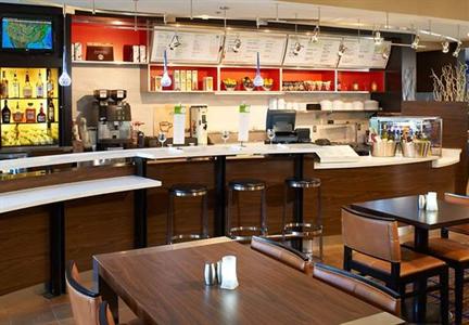 фото отеля Courtyard by Marriott Detroit Warren