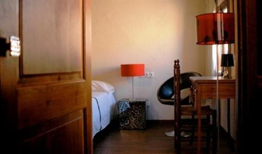 фото отеля L'Argolla Hostal
