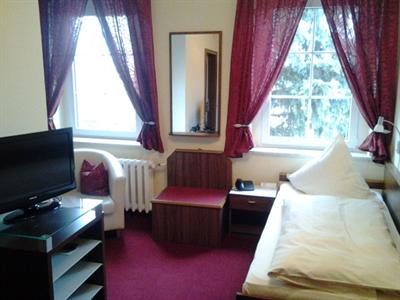 фото отеля Hotel Weisse Taube Dobeln
