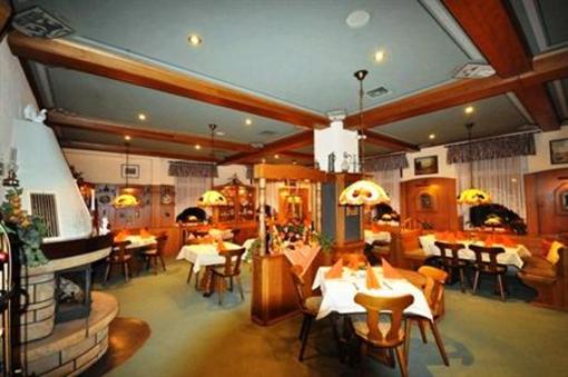 фото отеля Hotel Weisse Taube Dobeln