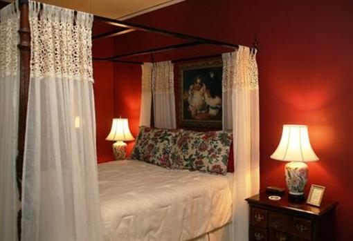 фото отеля Walnut Lane Inn Lyman