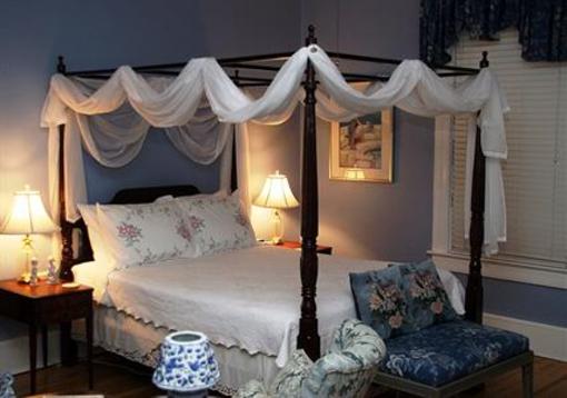 фото отеля Walnut Lane Inn Lyman