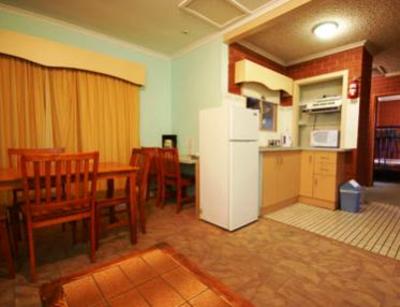 фото отеля The Junction Motor Inn