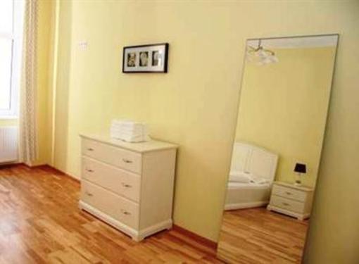 фото отеля Livingston Apartment