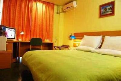 фото отеля Home Inn Changchun Shengli Avenue
